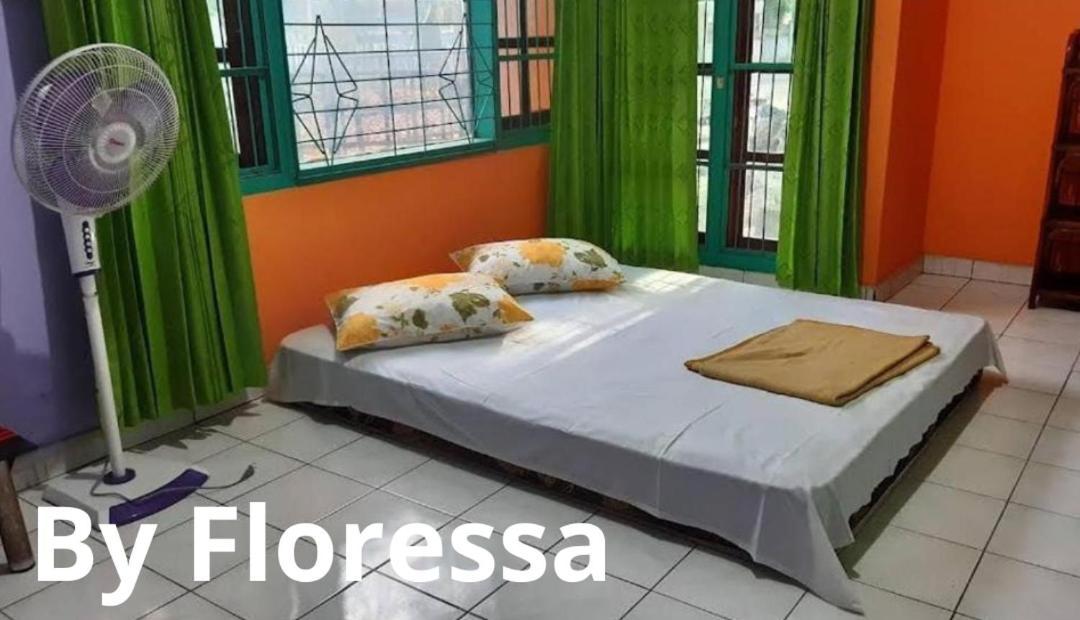 Guest House Dorm Floressa Маумере Екстериор снимка